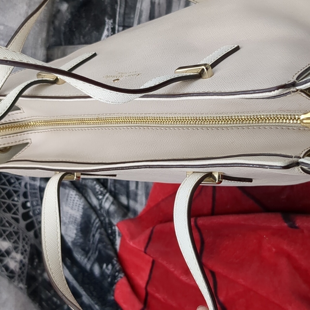 Kate Spade two-tone purse - Picture 10 of 14